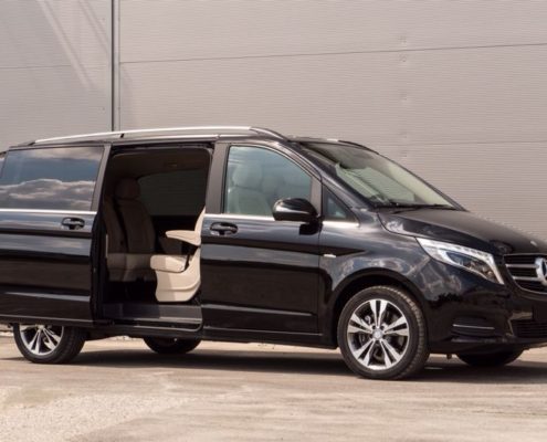 schwarzer Mercedes Van Limousinenservice München