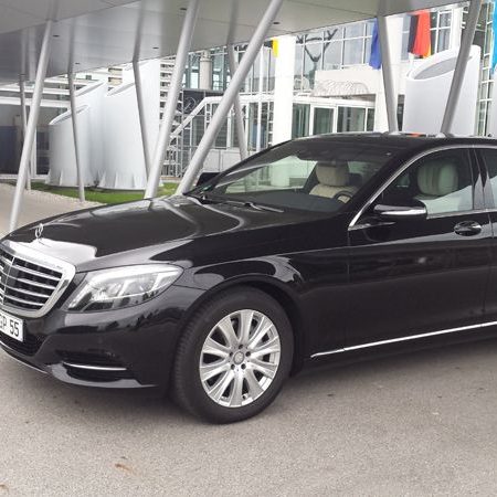 schwarzer S-Klasse Mercedes Chauffeurservice München
